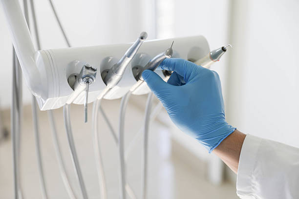Professional Tooth Extraction technician working in New Baden, IL